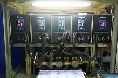 自動碰焊機(jī)1